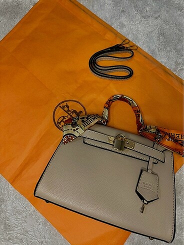 Hermes Kelly