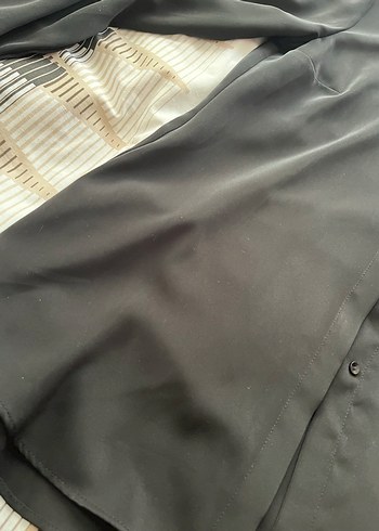 Siyah Düğmeli Uzun Kollu Kadın Gömlek - Görsel 3