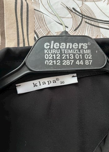 Siyah Düğmeli Uzun Kollu Kadın Gömlek - Görsel 4