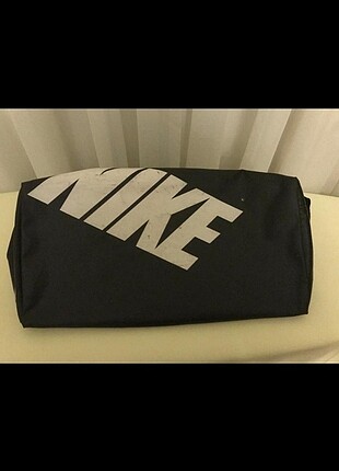 Nike seyahat çantası spor çantası siyah adidas ayakkabı