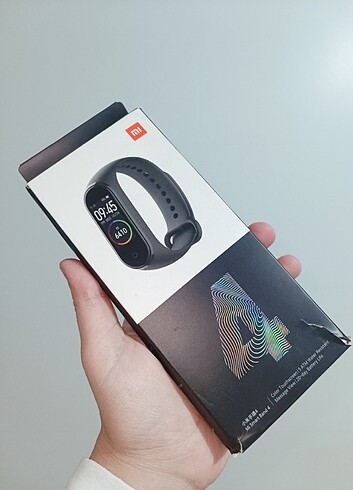 Xiaomi band 4 