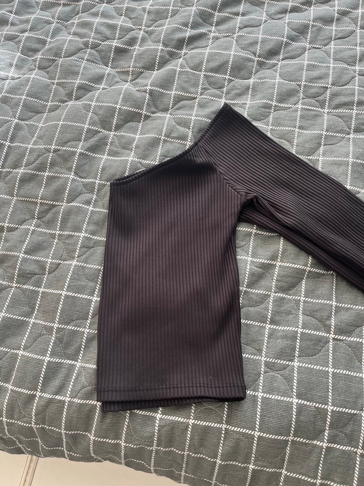 Siyah Pilili Uzun Kollu Kadın Bluz - Görsel 2