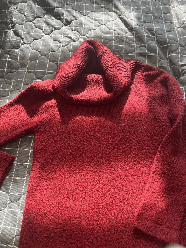 Kırmızı Yün Boğazlı Kadın Kazak - Görsel 2