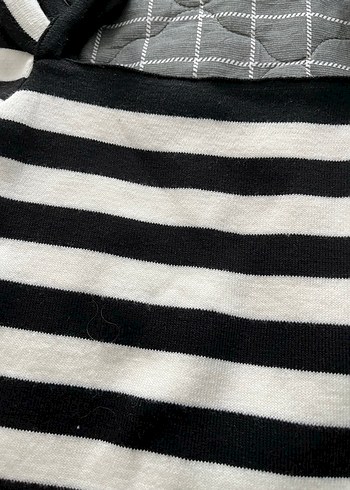 Siyah Beyaz Çizgili Kadın Triko Bluz - Görsel 2