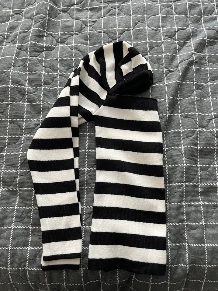 Siyah Beyaz Çizgili Kadın Triko Bluz - Görsel 4