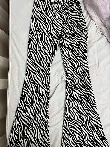 Zebra desenlı genis paca pantolon