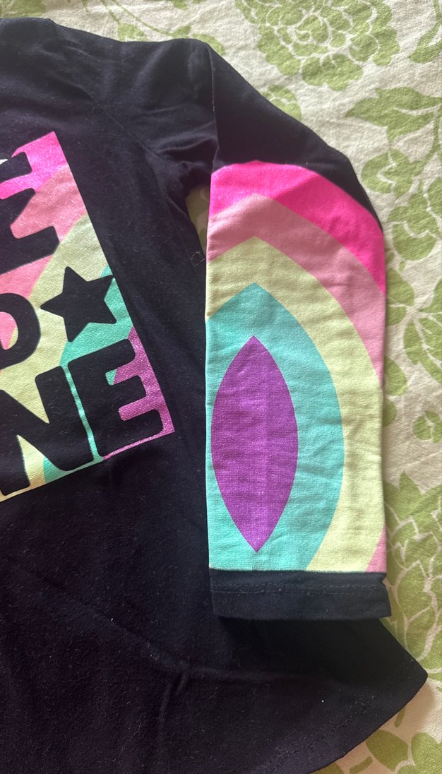 Parlak Baskılı Uzun Kollu Kız Tişörtü - Görsel 3