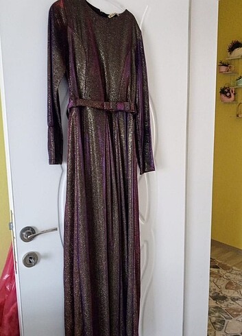 Simli tesettür abiye - Görsel 3