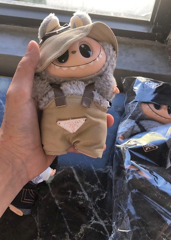 Bej ve Gri Peluş Oyuncak