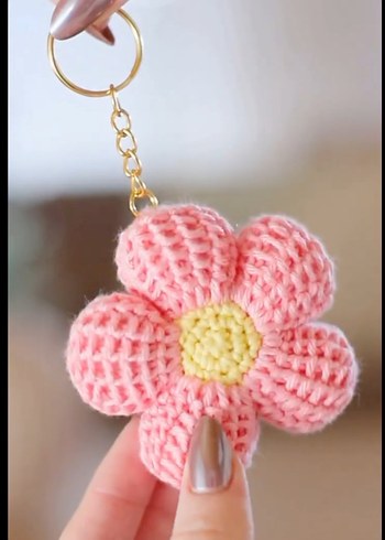 Örgü Mavi Çiçek Anahtarlık - Görsel 2