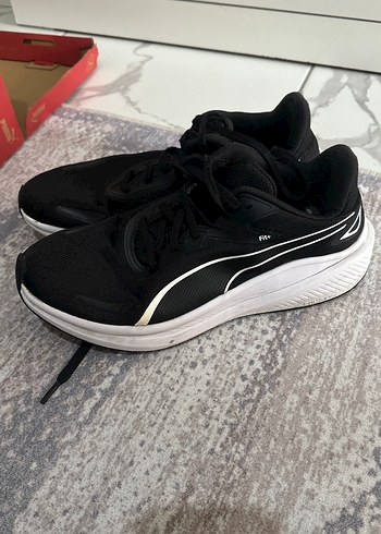 Puma Siyah Beyaz Spor Ayakkabi