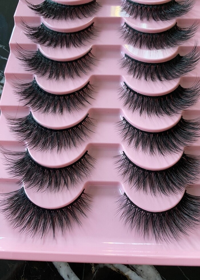 DOLGUN SAHTE KİRPİKLER - Görsel 2