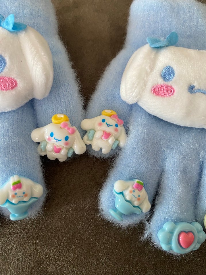 SANRİO MARKA ÇOCUK ELDİVENİ - Görsel 2