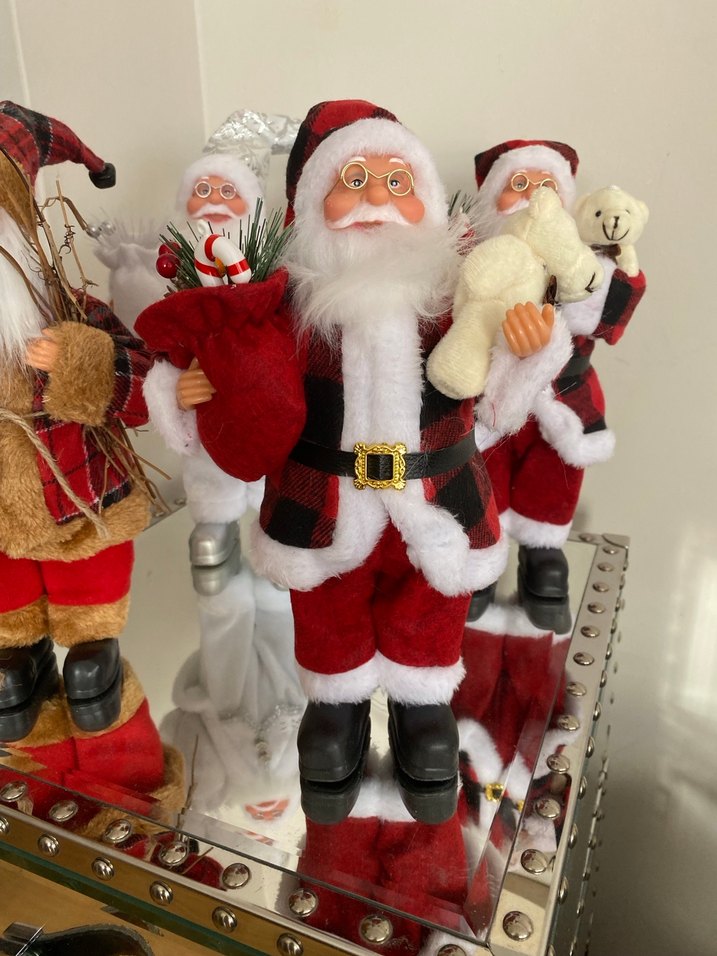 Renkli Noel Baba Figürleri - Görsel 2