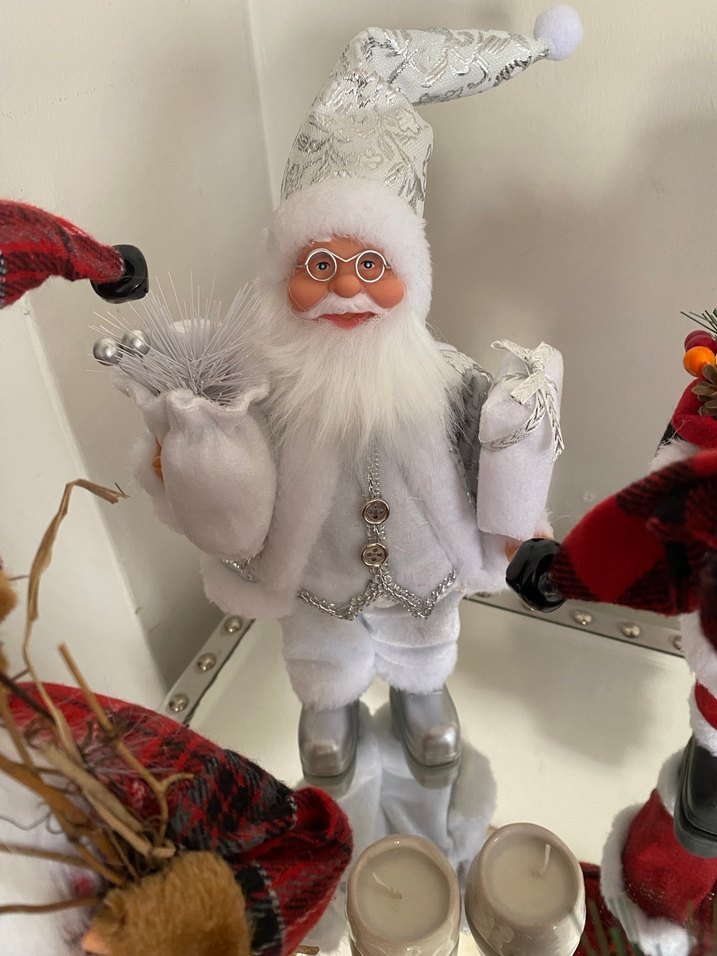 Renkli Noel Baba Figürleri - Görsel 4