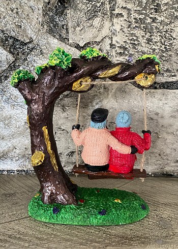 Renkli Ağaç Sallanan Yaşlı Çift Figürü - Görsel 3