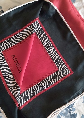 Zebra Desenli Eşarp