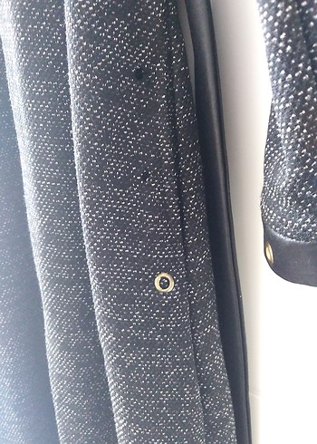 Düğmeli Siyah Uzun Mevsimlik Kap - Görsel 4