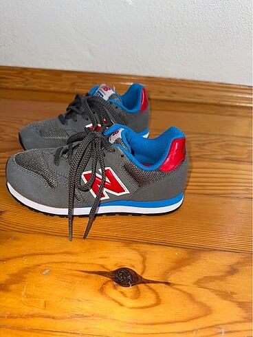 30 Beden çeşitli Renk New balance 30.5 erkek çocuk