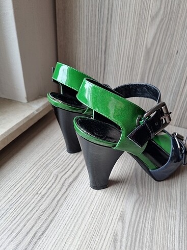 Enzo Angiolini Iki renkli rugan 