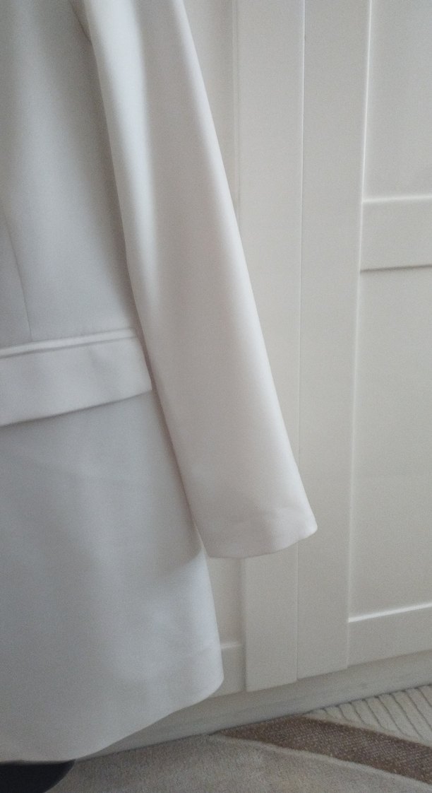 Düğmeli Beyaz Midi Kadın Blazer Ceket - Görsel 2