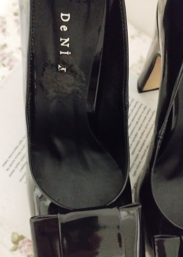 Siyah topuklu rugan ayakkabı  - Görsel 2