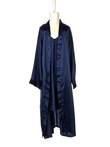 Diğer Pijama / Gecelik %70 İndirimli.