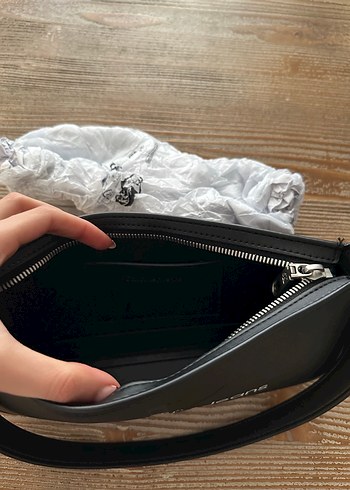 Beden siyah Renk Calvin Klein siyah omuz çantası
