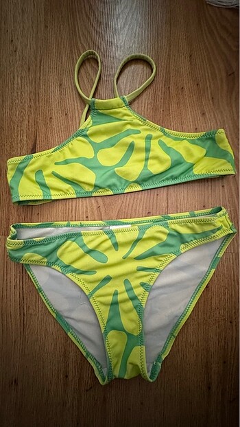 zara kız çocuk bikini takımı