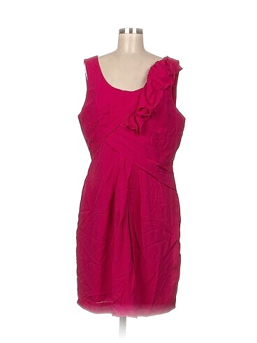 BCBG Maxazria Kısa Elbise %70 İndirimli.