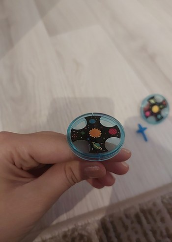 Renkli Dönen Uzay Desenli Topaçlar TOYBOX - Görsel 2