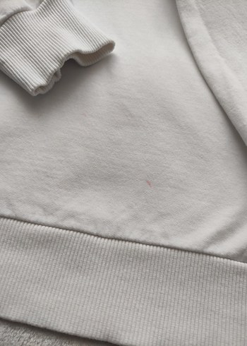 Beyaz Kapüşonlu Sweatshirt - Görsel 4