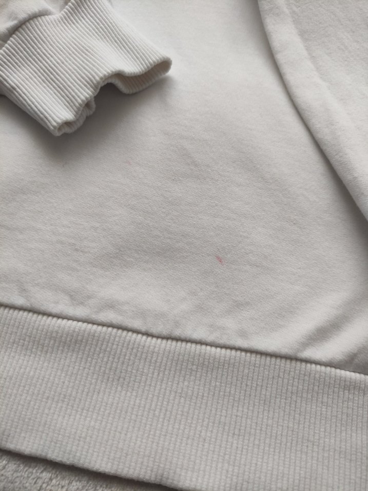 Beyaz Kapüşonlu Sweatshirt - Görsel 4