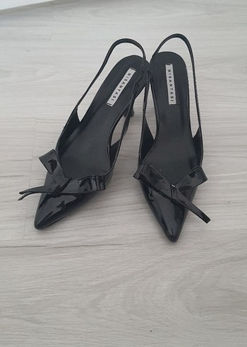 37 Beden siyah Renk Siyah Rugan Tokalı Stiletto Nişantaşı marka