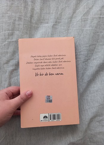 Beden Paramparça Bir Kız - Kathleen Glasgow