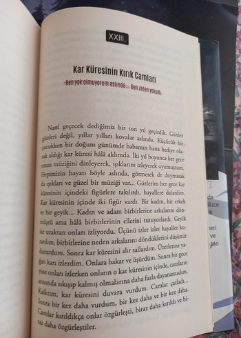  Beden Renk Kar Tanesi - Kar Küresi Roman Seti