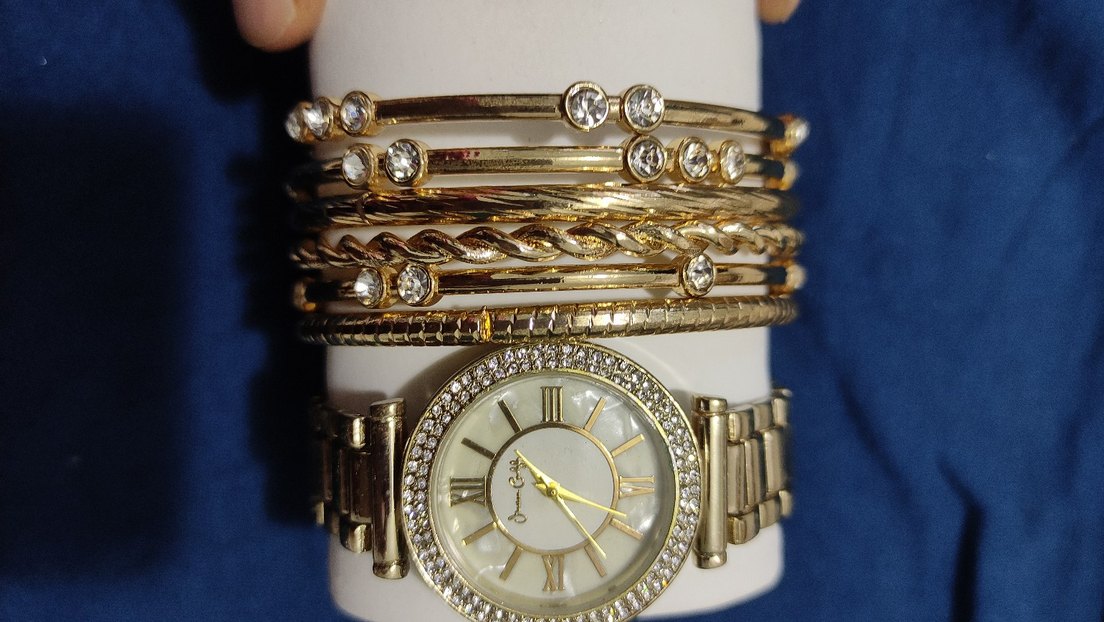 Altın Renkli Kemerli Yılan Desenli Bileklik - Görsel 2