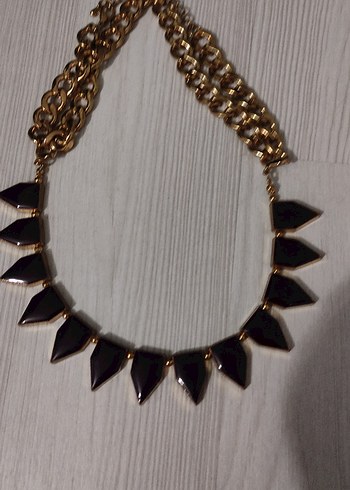 Altın Renk Zincir Detaylı Uzun Kolye - Görsel 4