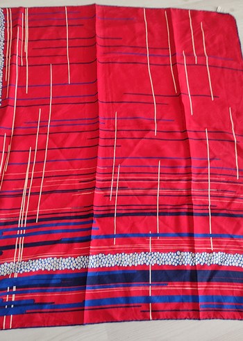 Parlak Kırmızı Fermuarlı Kadın Fular - Görsel 3