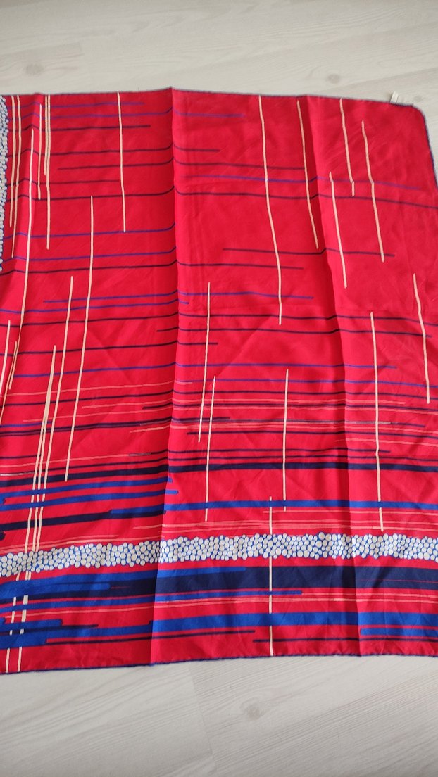 Parlak Kırmızı Fermuarlı Kadın Fular - Görsel 3