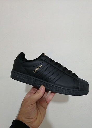 Süperstar adidas 