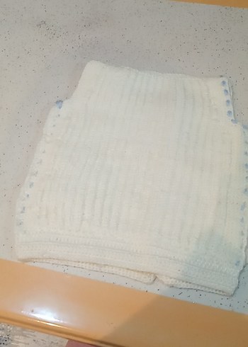 Düğmeli Beyaz Erkek Çocuk Triko Yelek - Görsel 2