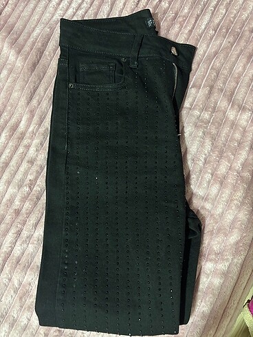 Taşlı Pantolon