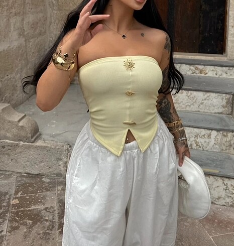 Trendyol & Milla Sun aksesuarlı straplez crop