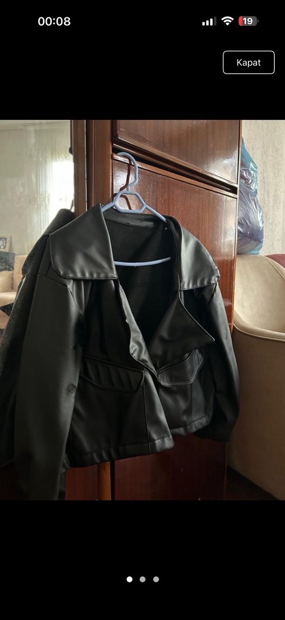 Kadın Siyah Deri Kemerli Kısa Ceket - Görsel 2