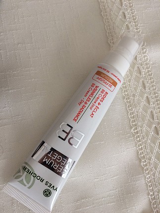 yves rocher bb krem