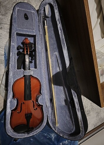 Keman (violin)