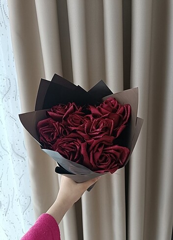 Bordo kurdale buket