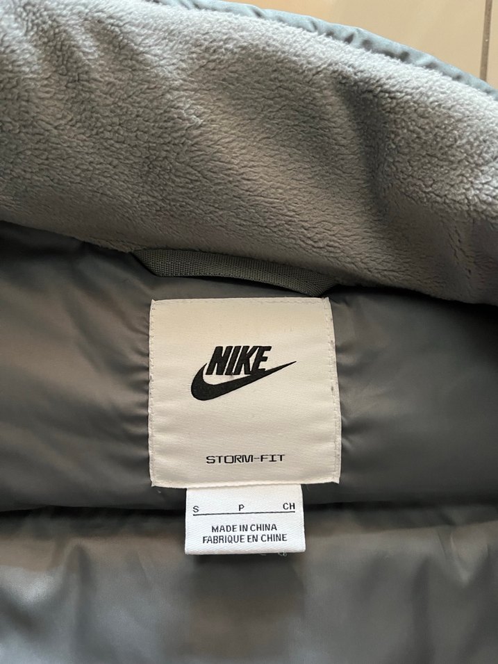 Nike Storm-FIT Windrunner Yelek - Görsel 4