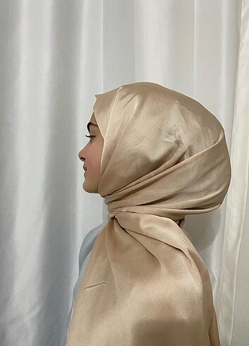 Krem saten şal 